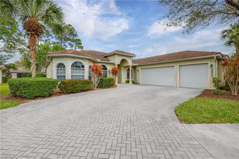 3924 Ruxton Rd, Naples, FL 34116
