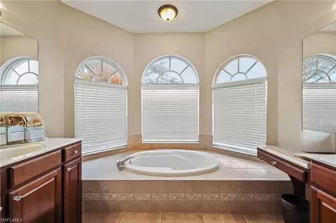 3924 Ruxton Rd, Naples, FL 34116 photo 13