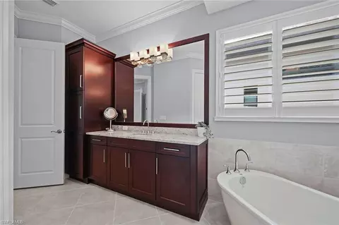 Bath - 6582 Amarone Ln, Naples, FL 34113 photo 5 of 6