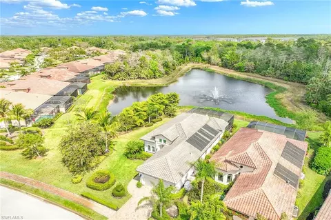 View/Area - 6582 Amarone Ln, Naples, FL 34113 photo 2 of 8