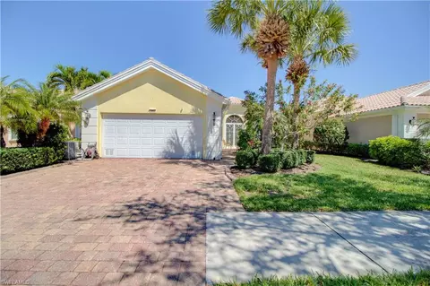7983 Valentina Ct, Naples, FL 34114