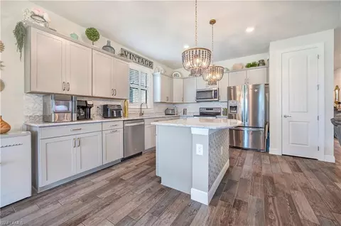 Kitchen - 16032 Palmetto Prairie Dr, Alva, FL 33920 photo 4 of 4