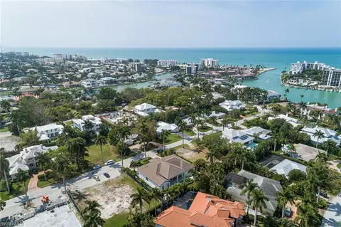 View/Area - 401 Wedge Dr, Naples, FL 34103 photo 3 of 4