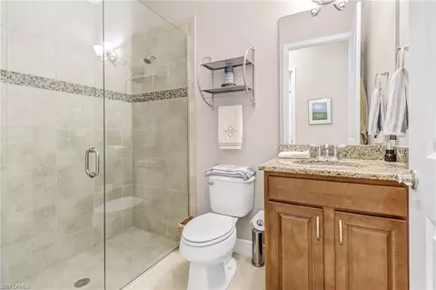 Bath - 1545 Serrano Cir, Naples, FL 34105 photo 3 of 5