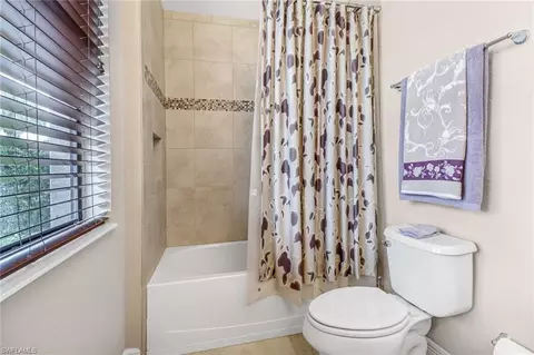 Bath - 1545 Serrano Cir, Naples, FL 34105 photo 5 of 5