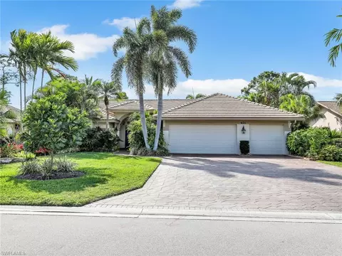 471 Ibis Way, Naples, FL 34110