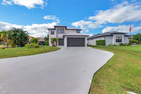 8355 Coral Dr, Fort Myers, FL 33967