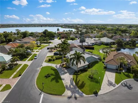 View/Area - 1972 Timberline Dr, Naples, FL 34109 photo 2 of 7