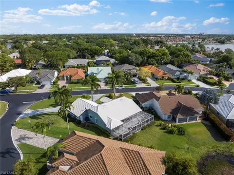 View/Area - 1972 Timberline Dr, Naples, FL 34109 photo 3 of 7