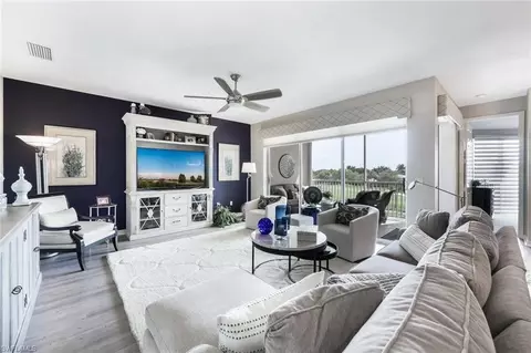1600 Clermont Dr #J-303, Naples, FL 34109