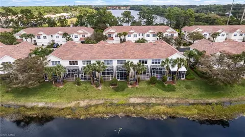 View/Area - 835 Hampton Cir, Naples, FL 34105 photo 7 of 9
