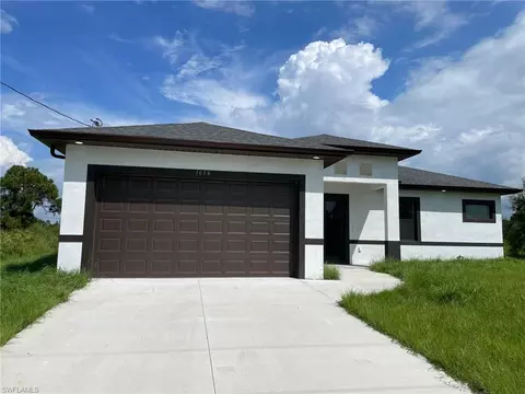 1054 Fayette Ave, Lehigh Acres, FL 33974