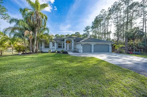 1260 20th Ave NE, Naples, FL 34120