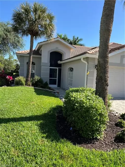 8819 Naples Heritage Dr #D-8, Naples, FL 34112