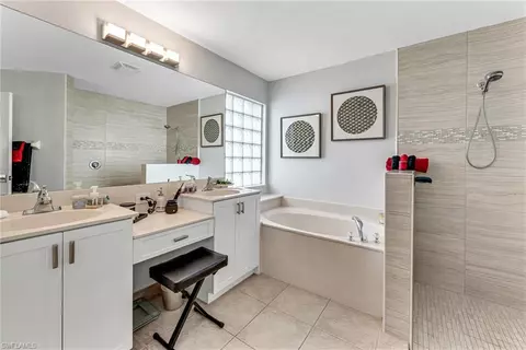 Bath - 1735 Triangle Palm Ter, Naples, FL 34119 photo 1 of 2