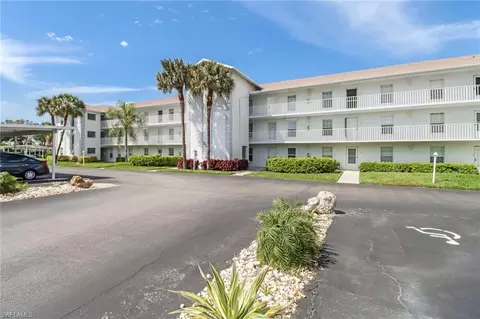 9580 Victoria Ln #A-304, Naples, FL 34109