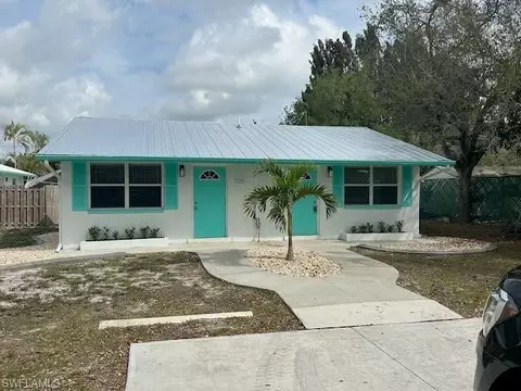 27497499 Nevada St, Bonita Springs, FL 34135