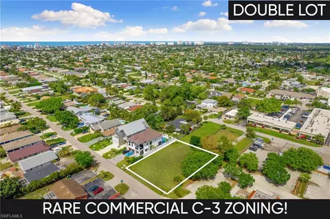867 92nd Ave N, Naples, FL 34108
