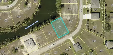 1423 NE 44th St, Cape Coral, FL 33909