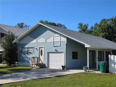281 Benson St, Naples, FL 34113