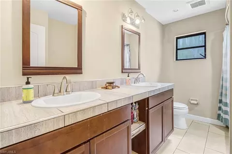 Bath - 6171 Cedar Tree Ln, Naples, FL 34116 photo 4 of 4