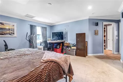 Bedroom - 6171 Cedar Tree Ln, Naples, FL 34116 photo 2 of 4