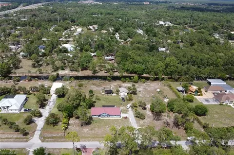 View/Area - 6171 Cedar Tree Ln, Naples, FL 34116 photo 2 of 5