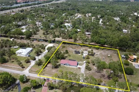 View/Area - 6171 Cedar Tree Ln, Naples, FL 34116 photo 3 of 5