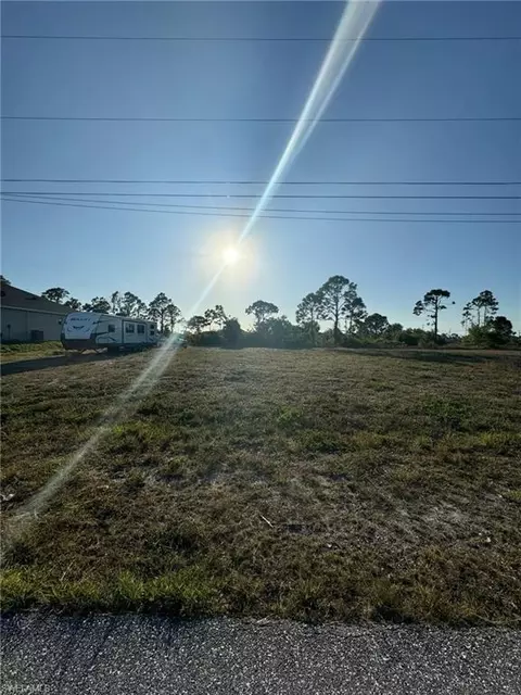 2724 NW 17th Pl, Cape Coral, FL 33993