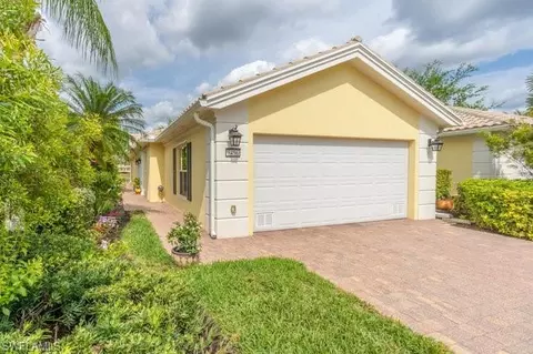 8456 Borboni Ct, Naples, FL 34114