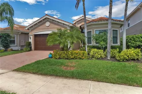 13836 Luna Dr, Naples, FL 34109