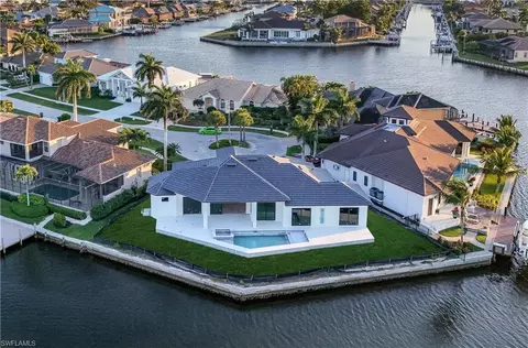 1723 Hummingbird Ct, Marco Island, FL 34145