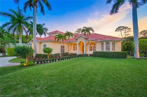 9069 The Ln, Naples, FL 34109