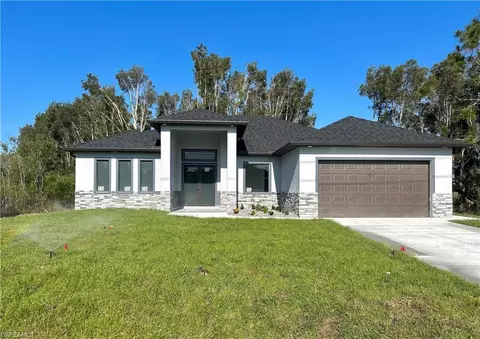 1123 Carl Ave, Lehigh Acres, FL 33971