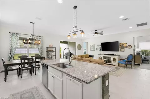 Kitchen - 3316 Pilot Cir, Naples, FL 34120 photo 1 of 6