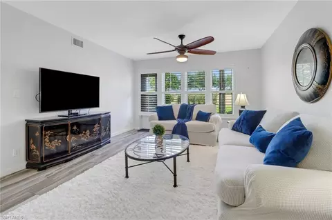 4053 Northlight Dr #1813, Naples, FL 34112