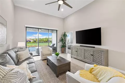 9393 Pocida Ct #204, Naples, FL 34119