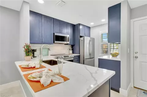 1073 Pine Isle Ln #1073, Naples, FL 34112
