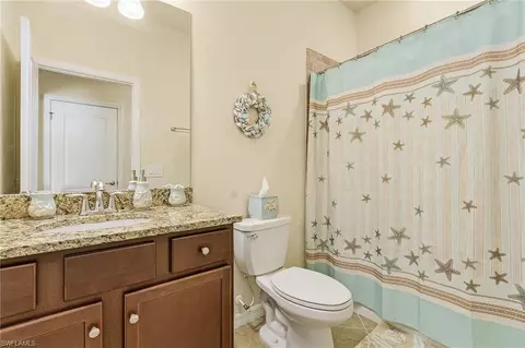 Bath - 3597 E Hampton Cir, Alva, FL 33920 photo 4 of 4