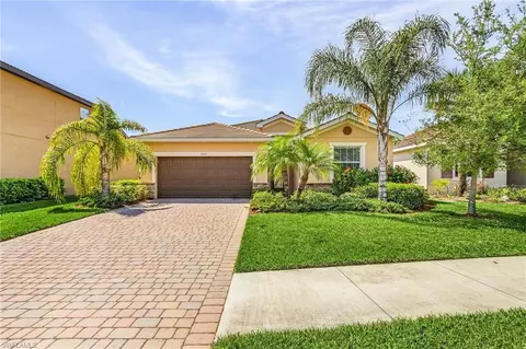 3597 E Hampton Cir, Alva, FL 33920