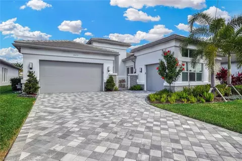 11679 Periwinkle Dr, Naples, FL 34120