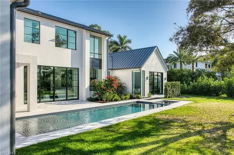Exterior - 721 Spring Line Dr, Naples, FL 34102 photo 6 of 10