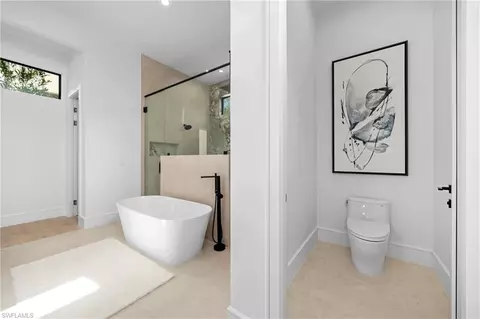 Bath - 721 Spring Line Dr, Naples, FL 34102 photo 2 of 5