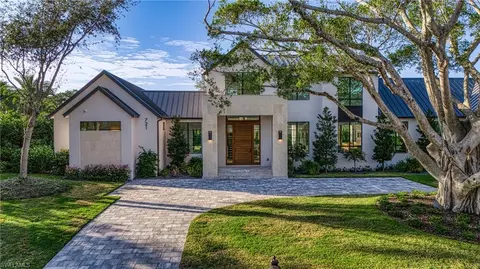 Exterior - 721 Spring Line Dr, Naples, FL 34102 photo 2 of 10