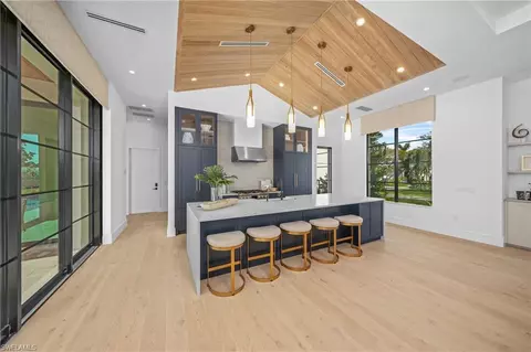 Kitchen - 721 Spring Line Dr, Naples, FL 34102 photo 4 of 5