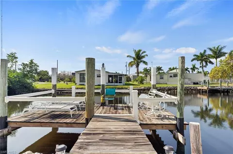 701 Coral Dr, Punta Gorda, FL 33950