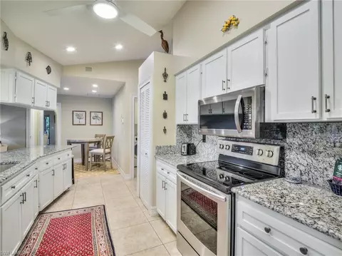 106 Cherry Hill Ct, Naples, FL 34113 photo 3