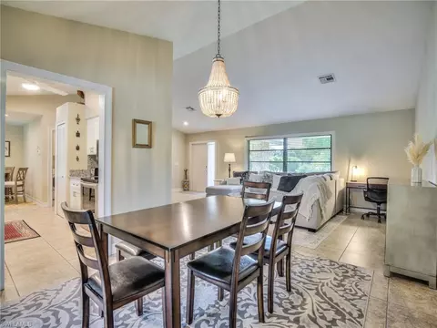 106 Cherry Hill Ct, Naples, FL 34113 photo 6