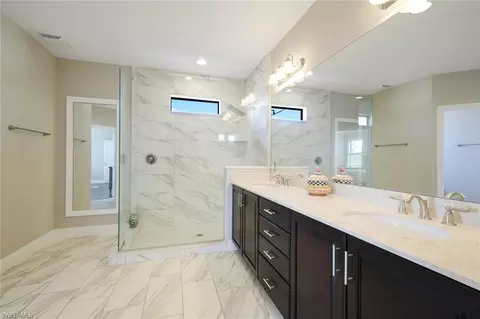 Bath - 4665 Abaca Cir, Naples, FL 34119 photo 2 of 5
