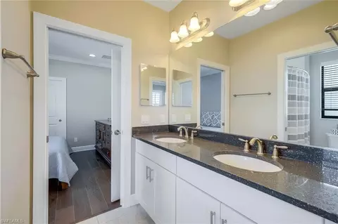 Bath - 4665 Abaca Cir, Naples, FL 34119 photo 5 of 5